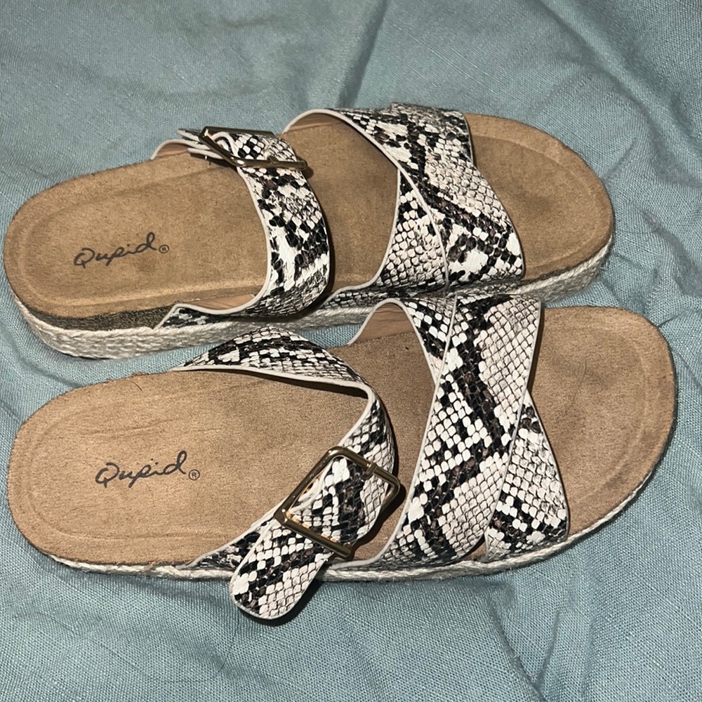 SIZE 8 snakeskin espadrilles platform sandals